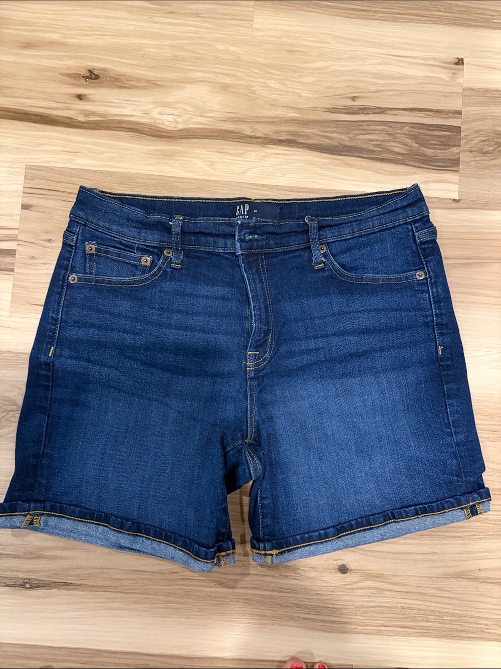 GAP Women's Deep Indigo Roll-Hem Denim Shorts